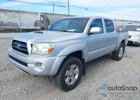 2008 Toyota Tacoma Base V6 z USA, uszkodzony, nr VIN 3TMLU42N18M019568